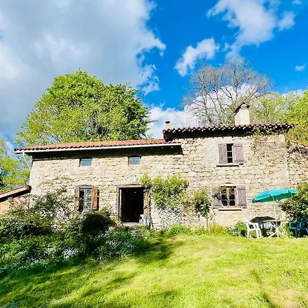 Le Cheix Dom wakacyjny *