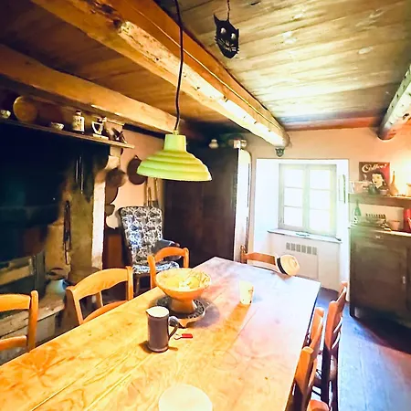 Le Cheix Dom wakacyjny *